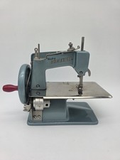 Mini máquina de costura vintage azul Baby Brother rara comprar usado  Enviando para Brazil