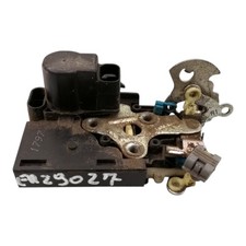 Serratura porta anteriore usato Serratura porta anteriore usato  Venetico