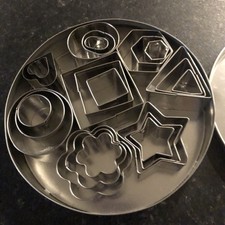 Cake decorating tin for sale  DERBY