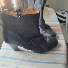 Womans clarkes black for sale  PONTEFRACT