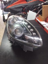 Faro anteriore destro usato  Fasano