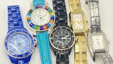 Incrível pacote de 5 relógios da moda femininos. Tudo em ótimo estado de funcionamento comprar usado  Enviando para Brazil