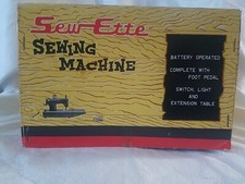 Antiga máquina de costura de metal brinquedo operado por bateria vermelha SEW-ETTE com caixa FUNÇÕES TESTADAS  comprar usado  Enviando para Brazil