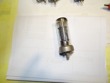 Lampa EBL21 używana 1 szt. ( głosnikowa mocy) na sprzedaż Lampa EBL21 używana 1 szt. ( głosnikowa mocy) na sprzedaż  PL