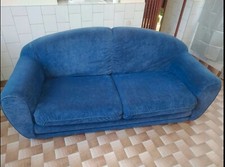 Canapé droit bleu d'occasion  Dormans
