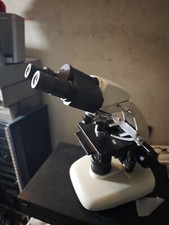 Microscopio vintage con usato  Milano