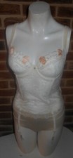 Guêpière corset empreinte d'occasion  Raismes