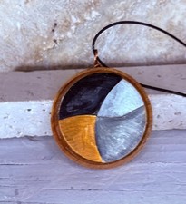 Collana ciondolo oliva usato  Magione