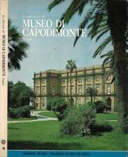 Collezioni del museo usato  Italia