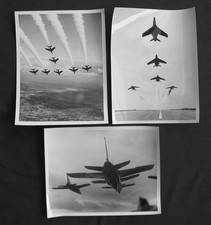 red arrows print for sale  ANDOVER