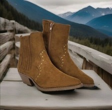 Brown studded western for sale  Owosso