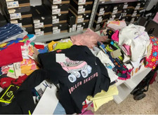 Lotto stock abbigliamento usato  Taurano