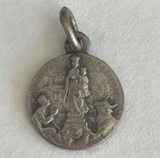 Old religious medal d'occasion  Expédié en Belgium