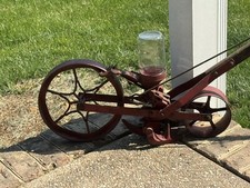 Seed planter original for sale  Weyers Cave