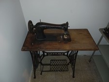 Macchina singer con usato Macchina singer con usato  Roma