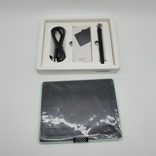 Wacom intuos small d'occasion  Expédié en Belgium