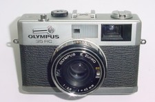 Olympus fotocamera compatta usato  Spedire a Italy