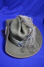 Exército Australiano, 10º Regimento de Cavalo Leve, Chapéu Desleixado com Emblema e Pluma Emu. comprar usado Exército Australiano, 10º Regimento de Cavalo Leve, Chapéu Desleixado com Emblema e Pluma Emu. comprar usado  Enviando para Brazil