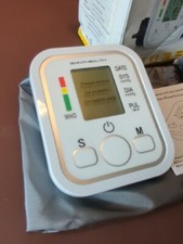 Monitor de pressão arterial digital automático braço superior máquina medidor de pulso punho LCD comprar usado  Enviando para Brazil