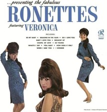 Vinile ronettes presenting usato  Italia