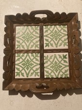 Bandeja de servir arte popular vintage esculpida à mão madeira cerâmica incrustada 4 azulejos comprar usado  Enviando para Brazil