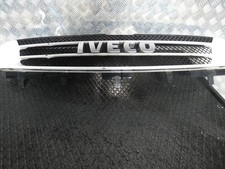 Calandre iveco new d'occasion Calandre iveco new d'occasion  Vernouillet