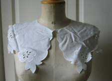 Dentelle broderie ancienne d'occasion  Neuville-aux-Bois