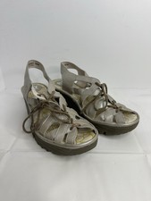 Sandálias anabela Fly London Yapi de couro com cadarço femininas tamanho 40W 9-9,5 EUA prata bege comprar usado  Enviando para Brazil