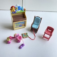 Juego de guardería Fisher Price Loving Family 2007 muebles para casa de muñecas juguetes silla para caballos segunda mano  Embacar hacia Mexico