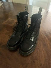 dr martens 38 usato  San Miniato
