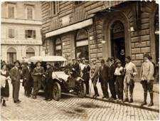 Unusual rome people usato  Palermo