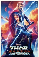 Usado, Foto 12x18 assinada por Chris Hemsworth "Thor: Love and Thunder" (Beckett) comprar usado  Enviando para Brazil