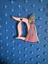 Broche Disney Hidden Mickey 2019 Disneyland D AURORA BELEZA ADORMECIDA PRINCESA DLR comprar usado  Enviando para Brazil