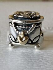 Pandora charm porta usato  Aquilonia