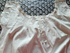 White cotton embroidery d'occasion  Expédié en Belgium
