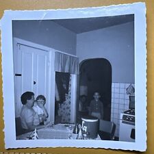 Usado, Festa de aniversário infantil batatas fritas riso secreto FOTO VINTAGE original 1960 comprar usado  Enviando para Brazil