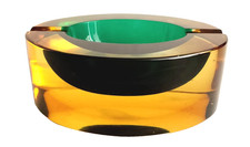 Rarissimo grande posacenere usato Rarissimo grande posacenere usato  Piove di Sacco