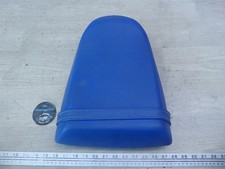 1994 Suzuki GSXR750 GSXR 750 S20963) assento traseiro azul do passageiro selim almofada pan comprar usado 1994 Suzuki GSXR750 GSXR 750 S20963) assento traseiro azul do passageiro selim almofada pan comprar usado  Enviando para Brazil