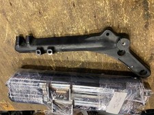 Suporte de escape Harley OEM 18-20 Street Bob/Lowrider fator de montagem estoque 65500064 comprar usado  Enviando para Brazil