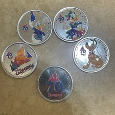 Disneyland 70th anniversary d'occasion  Expédié en Belgium