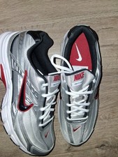 Nike sportschuhe silber gebraucht kaufen  Frankfurt am Main
