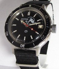 Montre bracelet wostok d'occasion  Expédié en France