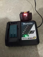 Chargeur led makita d'occasion  Coulanges-lès-Nevers