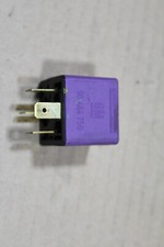 Relais kraftstoffpumpe 9046475 gebraucht kaufen  Schwaigern