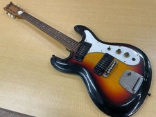 Chitarra elettrica univox usato  Spedire a Italy
