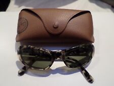Paire lunettes soleil d'occasion  Marseille V