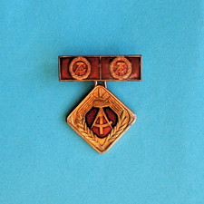 Medaille aktivist sozialistisc gebraucht kaufen  Berlin