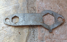 Chiave accessorio utensile usato  Perugia