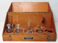 Ancien matériel chimie d'occasion  Grand-Fougeray