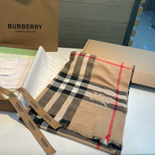 Burberry classic check d'occasion  Expédié en Belgium